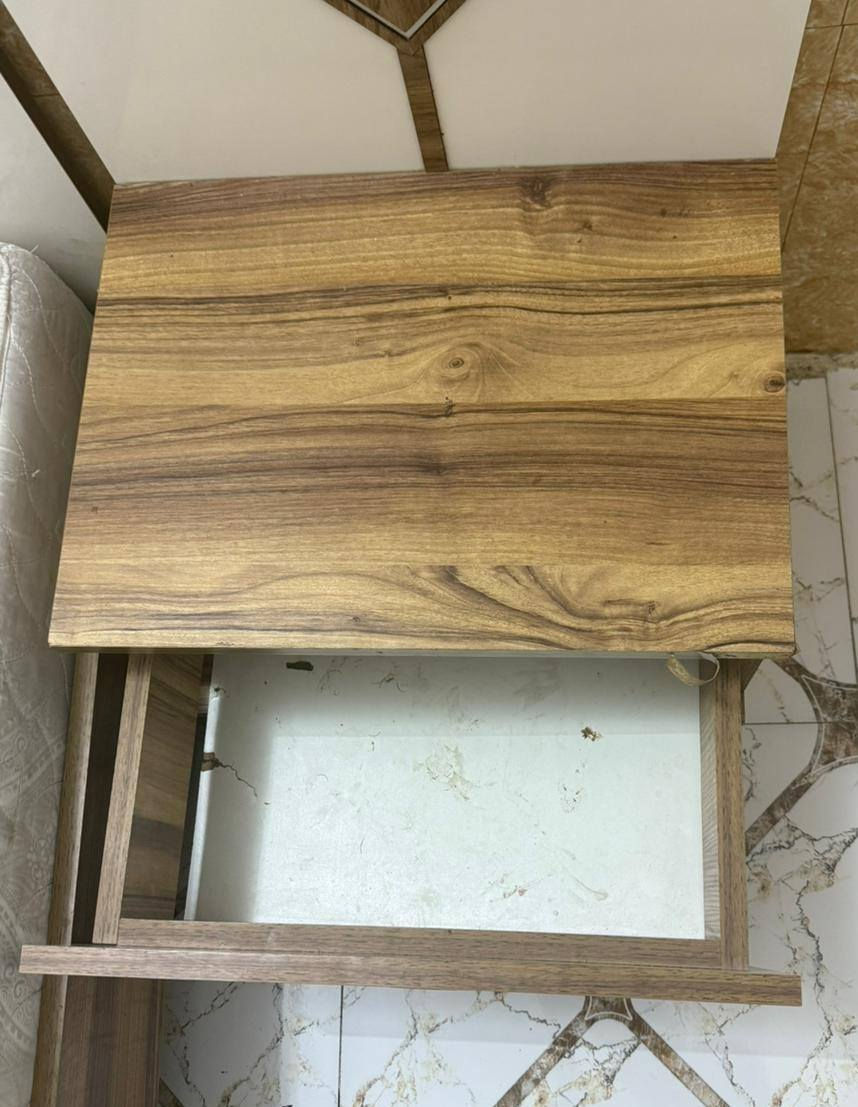 السلام عليكم غرفه تركيا للبيع وهاي الصور كدامكم والاضرار البيهه العنوان النجف حي الوفاء للاتصال على هاذا الرقم***********والاستفسار على السعر وبيكم خير وتدللون
