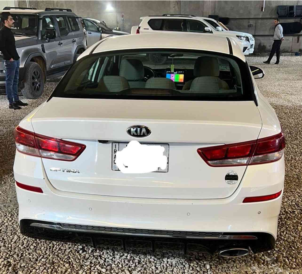 السلام عليكم
كيا اوبتما 2019 بأسمي السياره 

مكفوله محرك وكير وصبغ عدا  مقدار الشبر بحافه الچاملغ

مكاني بابل /حله 

للاستفسار الاتصال بالرقم 👇

***********
