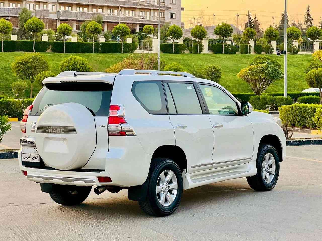 برادو موديل ٢٠١٤ خليجي شركه ساز مكينه ٤  سلندر كفاله عامه رقم اربيل رقم وسنويه كله جديد تحويل مباشر السعر المطلوب ٣٠٥ وبيهه مجال قليل مكان ديالى تصال فقط ***********
