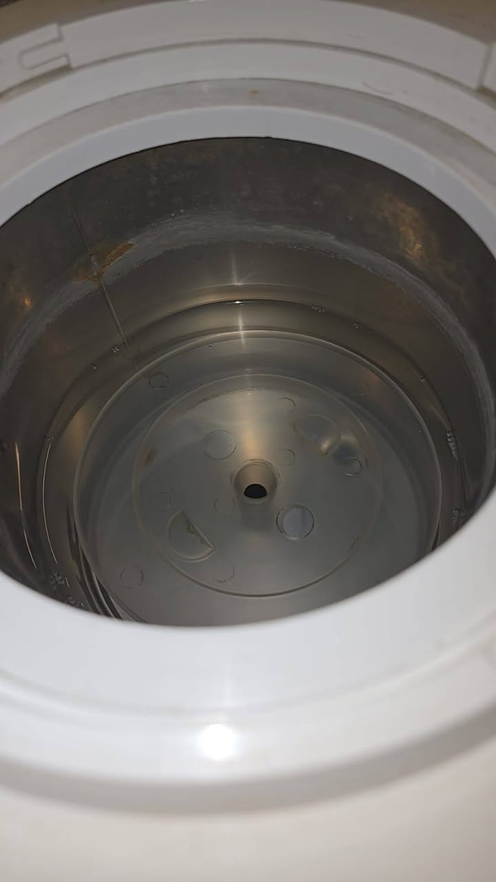 براد ماء  كلشي جاهز وشغال فقط بي زنجار
بغداد جمعية خير الله   
السعر 65 
*********** وأتساب
