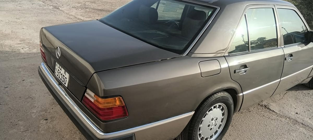 السلام عليكم ورحمة الله وبركاته من رخصة الادمن المحترم سياره مارسيدس دب موديل١٩٩١ محرك300 بلاد عنكبوت مصبوغه عام مكفوله من الظربه القويه كير محرك مكفول تبريد ثلج سياره جديده كلشي بيها شغال اريل كهرباء هورن بلاد قواعد دبل بلاد تخم تاير جديد سنويه هزه رقم انكليزي جديد سنويه باسمي تحويل مباشر سعر 73$ وبيها مجال للشراي مكاني بغداد ماسنجر موجود


**إذا كنت صاحب هذا الإعلان وتريد حذفه لأي سبب، رجاءا أرسل رسالة إلى الدعم الفني**