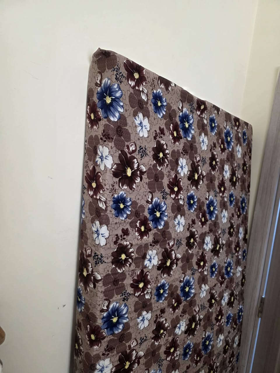 السلام عليكم ورحمة الله وبركاته..
دوشك إستعمال قليل..سياره ع الرمونت مع شحن سعر الإثنين ١٠٠ ألف بيه مجال


**إذا كنت صاحب هذا الإعلان وتريد حذفه لأي سبب، رجاءا أرسل رسالة إلى الدعم الفني**