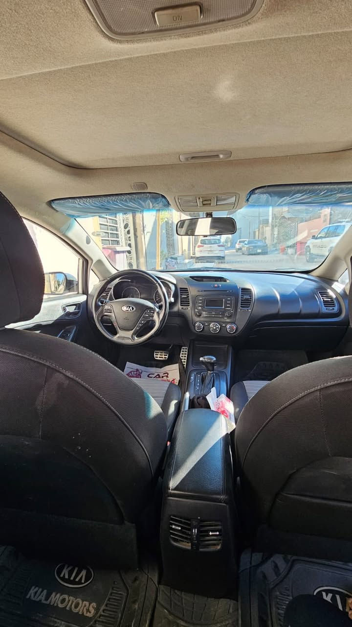 يالله الله هم صلي على محمد وال محمد
للبيع سيراتو
موديل 2014
فول الفول سويج جاهزه من كلشي 
بيه طخ بل دوسه +الجاملغ الامامي 
سعره 129$وبيه مجال للطيبين

ملاحظه مكلف بل نشر 
رقم صاحب السياره ***********
