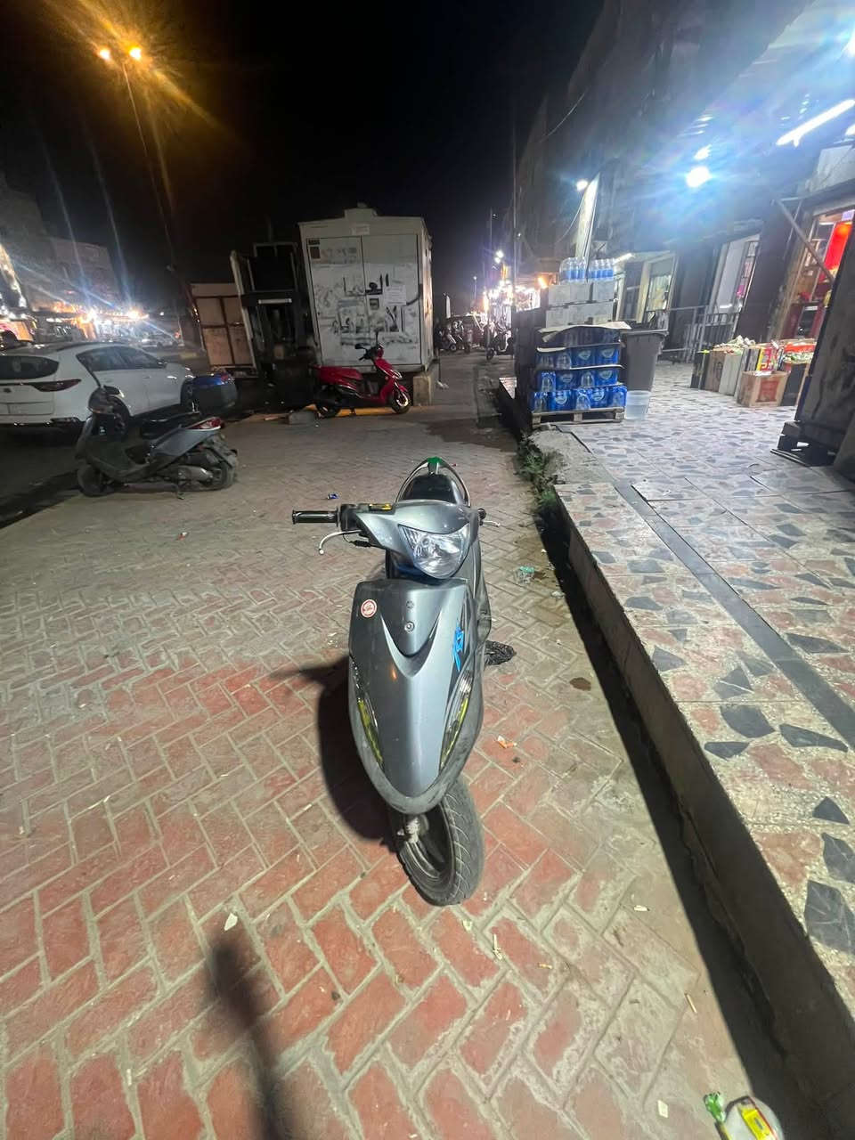 ماكس للبيع مكفوله كفاله عامه متوازي ع بيعته العنوان مدينه الصدر شارع الداخل الهاتف***********

