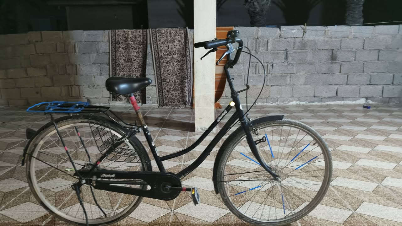 السلام عليكم بايسكل للبيع حجم 27✈️ نضيف متروك قليل استدخمه بريكات وره وكدام خفيف يخبل قيم بما يرضئ الله وذا عجبني سعرك اراسلك 🤍.


**إذا كنت صاحب هذا الإعلان وتريد حذفه لأي سبب، رجاءا أرسل رسالة إلى الدعم الفني**