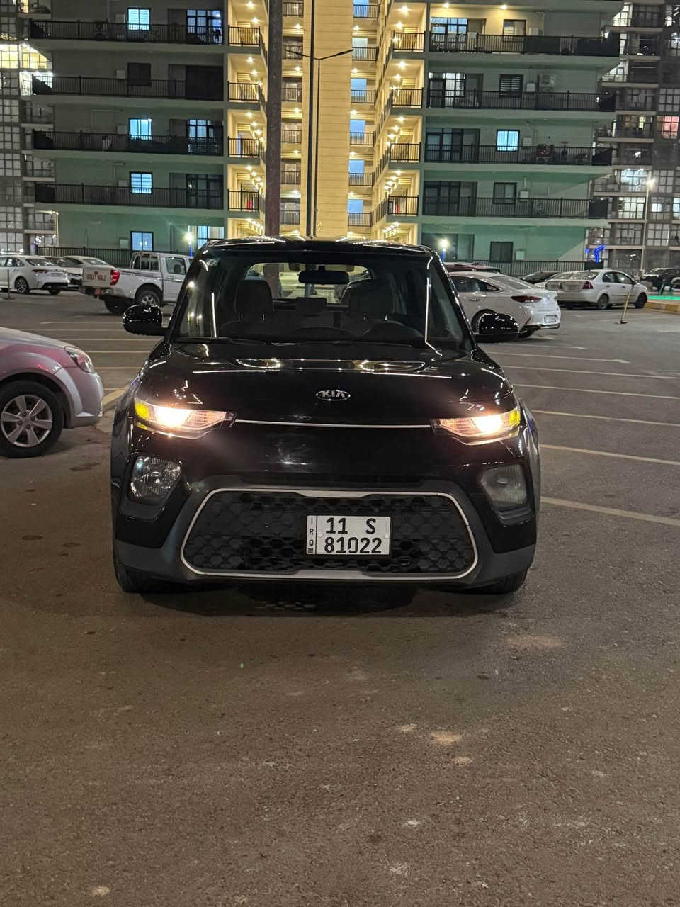 ‏السلام عليكم 
سيارة للبيع 
كيا سول 2020 
اللون أسود
محرك 2000 Dash وارد أمريكي دوش
كير و محرك و تبريد مكفول
مكان السيارة مجمع السلام السكني 
رقم الهاتف  *********** 
توجد صور الحادث في الخاص
 السيارة استعمال بيتي السيارة باسمي 
رقم بغداد بغداد, العراق
