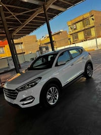 توسان 2018 خليجي وكالة الكاصد  مكينة 2000 دوش  سايد بريك رجل  قطعتين ت...