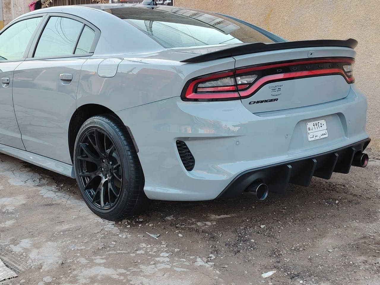 السلام عليكم جارجر لبيع موديل ٢٠٢٢ باسمنه رقم بغداد تحويل ثاني يوم باقي التفاصيل خاص او ع رقم ***********
