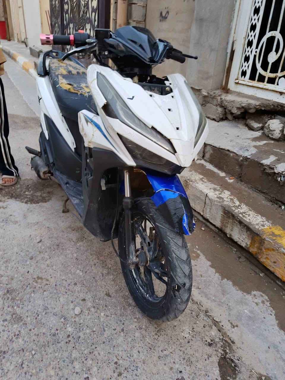 سلام عليكم موطور GTS مراوس بجهاز اذا اكو
دراجه قويه محركه.125cc
شغاله نقص هندر فقط واير سكلتير بس
صالنصه يرادله لحيم بسايط 
سعره 80الف مكاني فلوجه حي الشهداء
رقمي‏‪***********‬‏
