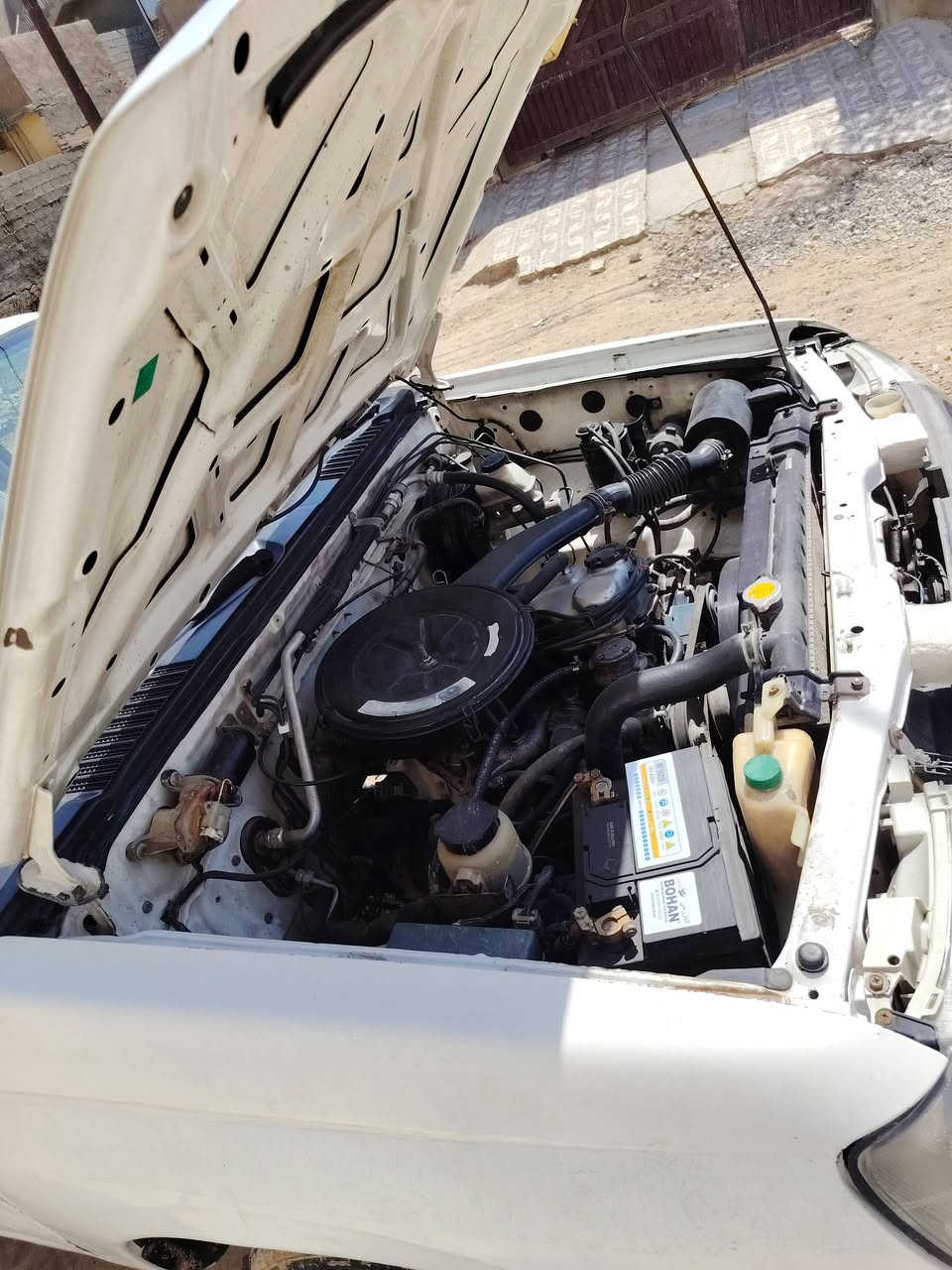 البيع بيكب نيسان موديل 
2003 مزاد وزارة الداخلية بغداد الحسينيه مكفوله من كص أو ضربه كير ومحرك وصدر تبريد كله جديد المكان ديالى بعقوبة السعر 50 وبيه َجال رقم***********
