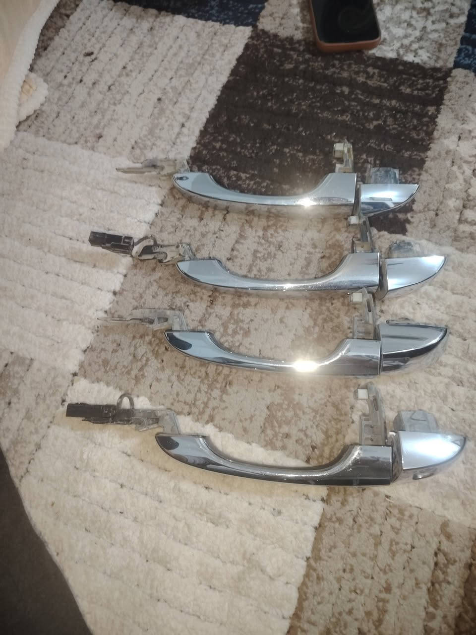 السلام عليكم
تخم يدات نيكل
زوج مري نيكل
مال أوباما ٢٠٢٠
للعلم بلاديات تفصيخ
للبيع فقط
السعر ٢٠٠ الف وبيهن مجال


**إذا كنت صاحب هذا الإعلان وتريد حذفه لأي سبب، رجاءا أرسل رسالة إلى الدعم الفني**