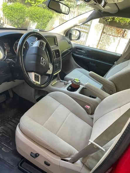 الله يشهد  الي جاي  يدور  دوج  كرفان  وما ياخذ  هاي السياره  خسران   واني  اكفلها   من كلشي  
جاااااااااااهزه   وعاروسه  بسم الله  ما شاء الله 🥰 
حادثها دعامية امامي  فقط 
2013 كرو   يعني  فوووووول  واعلى  من ال GT
داخل بيجي  شي  بديع  بالجمال   
بردات  مال زجاج  امامي  وخلفي  بلادي
تشغيل  عن بعد 
دمام صوت بلادي  فوق الجك 
كراسي  كهربائي 
كراسي منفصل  سياحي VIP
شاشة بلادي 
كامره بلادي 
شاشة اعطال  وسط الكيجات 
شاشة 📺 بالسقف  للعرض 
بلوتوث اتصال 📞 
ويل 17 
دسكً رياضي الحجم الكبير 
سبايدرات  القماره  بلادي  نيكل  
تبريد  شاشه  نظام سبلت 
فرس بالسقف  
وفرس  كبير  بين الكشنات 
6 جام كهربائي 
كروز سرعة 
الابواب اكيد  كهربائي 
والصندوك  كهربائي 

هووووووووواي  هووووواي  مواصفات 
سعرها 155 قفل 
موجود  يمي  السياره  بغداد سريع الغزالية 
للتواصل الجاااااااااد  فقط  الاتصال 
***********
