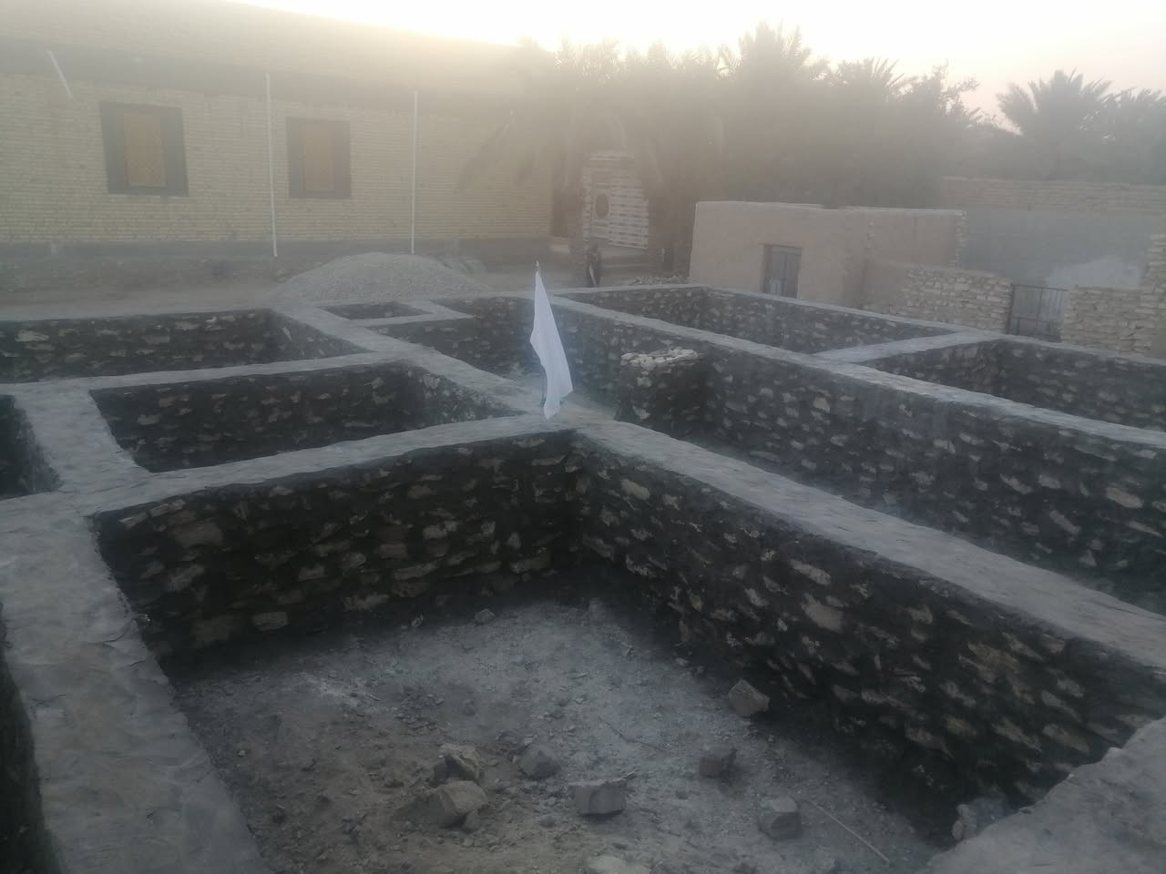 شغل حسب الطلب عباس ال مري تلفون *********** البناء حجر الأساس
