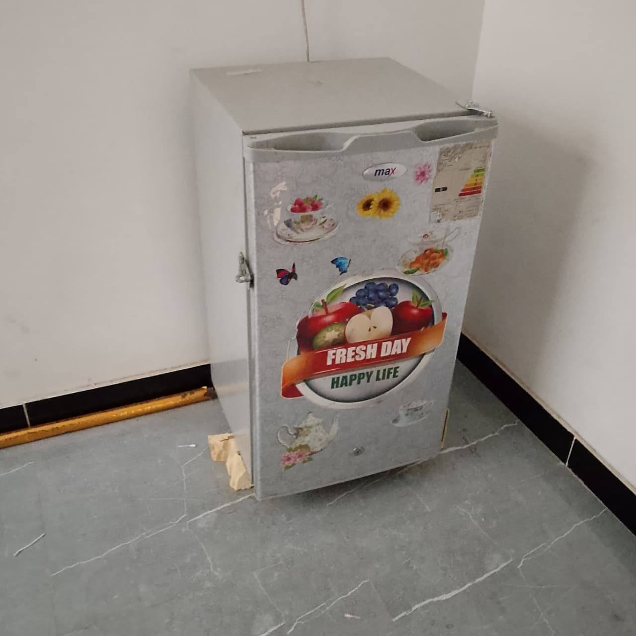 أغراض نظيفه للبيع


**إذا كنت صاحب هذا الإعلان وتريد حذفه لأي سبب، رجاءا أرسل رسالة إلى الدعم الفني**