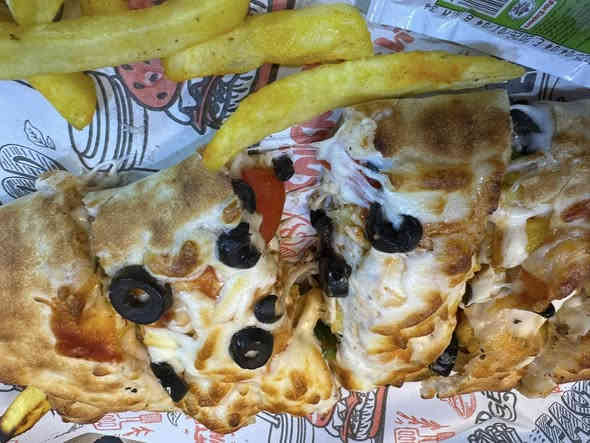 � مطعم شيف حمودي 🍟
متوفر جميع الوجبات السريعة 🔥
(بركر – زنكر – ريزو – بيتزا – كنتاكي – فلر دجاج – صاج إيطالي – لغم بركر) 😋
توصيل سريع لكل مناطق الرشدية والمناطق القريبة 🚗💨
☎️ للطلب: ***********
االتوصيل لغايه2بليل
