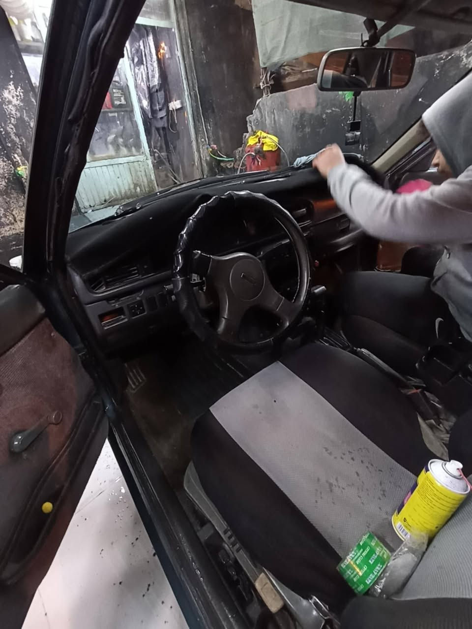 سلام عليكم ورحمة الله وبركاته
مازده ٦٢٦ 
مكينه ١٢
كير توماتيك 
كشن السايق كهرب
تبريد/  تدفيه
باتري جديد
تايات جدد
كابون بانزين
رقم نينوئ الماني
سنويه مشروع وطني ٢٠٢٨
السعر ٤٢ وبيها مجال شي قليل
***********
مكانها موصل الايسر قادسيه الثانيه
