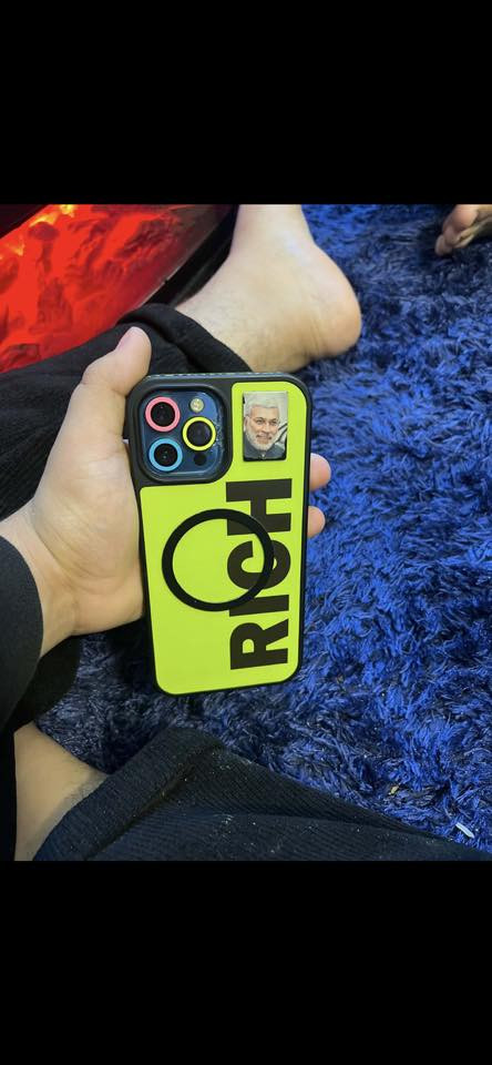 السلام عليكم ورحمة الله وبركاته جهاز ايفون ١٢ برو ماكس الجهاز بلادي مكفول من البرغي للبرغي كلشي ممبدل الجهاز شرق اوسط AA/A  ذاكرة ٢٥٦ بطارية ٧٩ الجهاز كلة شغال ضمان سبوع اذا مفتوح او بي عطل يرجع فقط بي ضهر مكسور اتريد اني اودي الاك المركز ابو تليفونات يبدلة الاك ب ٢٥ ومينفتح الجهاز لون بحري وياة عدسات كامرة وكفر ولزكة مكاني بغداد شارع حيفا او العلاوي السعر ٤١٠ وبي مجال 
‏***********
