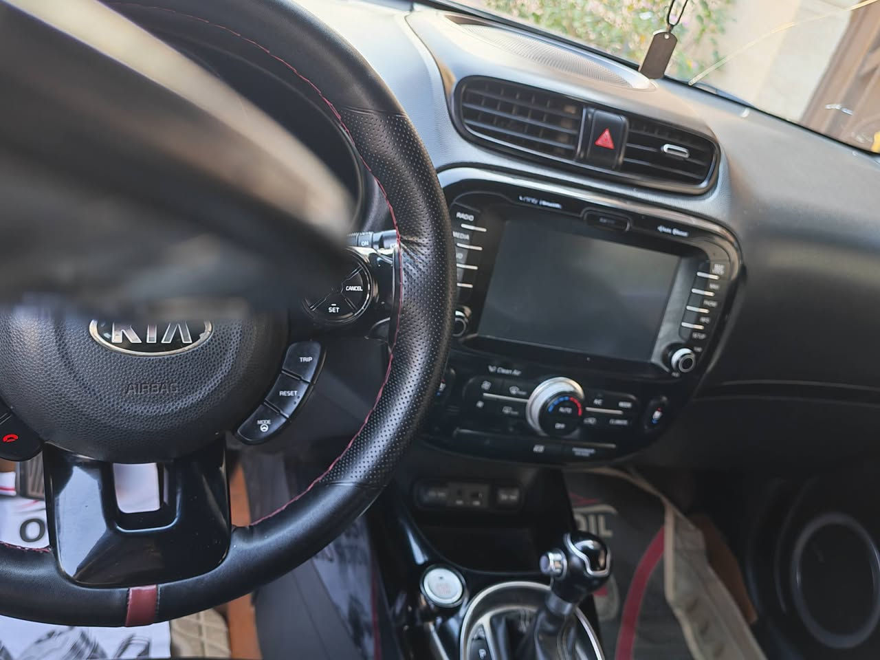 صول ٢٠١٥فول مواصفات أمريكي
محرك ألفين بصمة كشنات كهرباء تبريد ثلج مكان ورقم بغداد محرك الفين للاستفسار ***********
