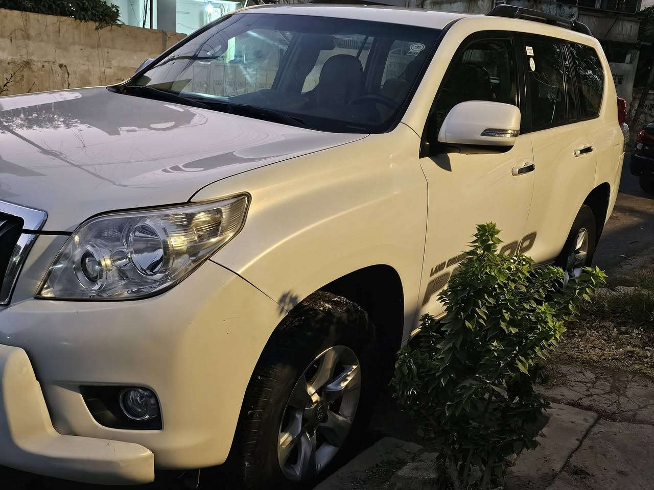 برادو ٢٠١٠ محرك ٢٧٠٠
بارد جاملغ خلفي وحافة باب والسونار موجود
بدون نواقص محرك كير صدر تبريد كهربائيات كلشي تمام
المكان بغداد 
السعر ١٩٠وبيها مجال 
*********** واتس اب
***********
