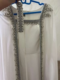 مقاس M • لبسته ساعتين • نظيفه