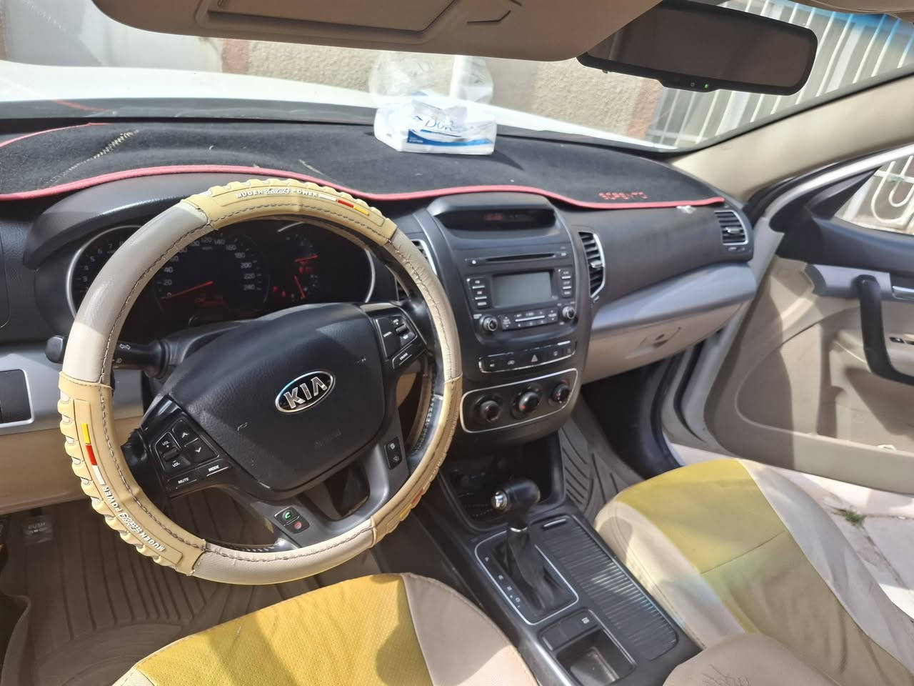 السلام عليكم 
سورنتو خليجي
موديل 2014
سته سلندر 6V
رقم اربيل 
المكان بابل الطليعه 
سبعه راكب
السعر185 وبيه مجال

الاتصال بالرقم ***********
