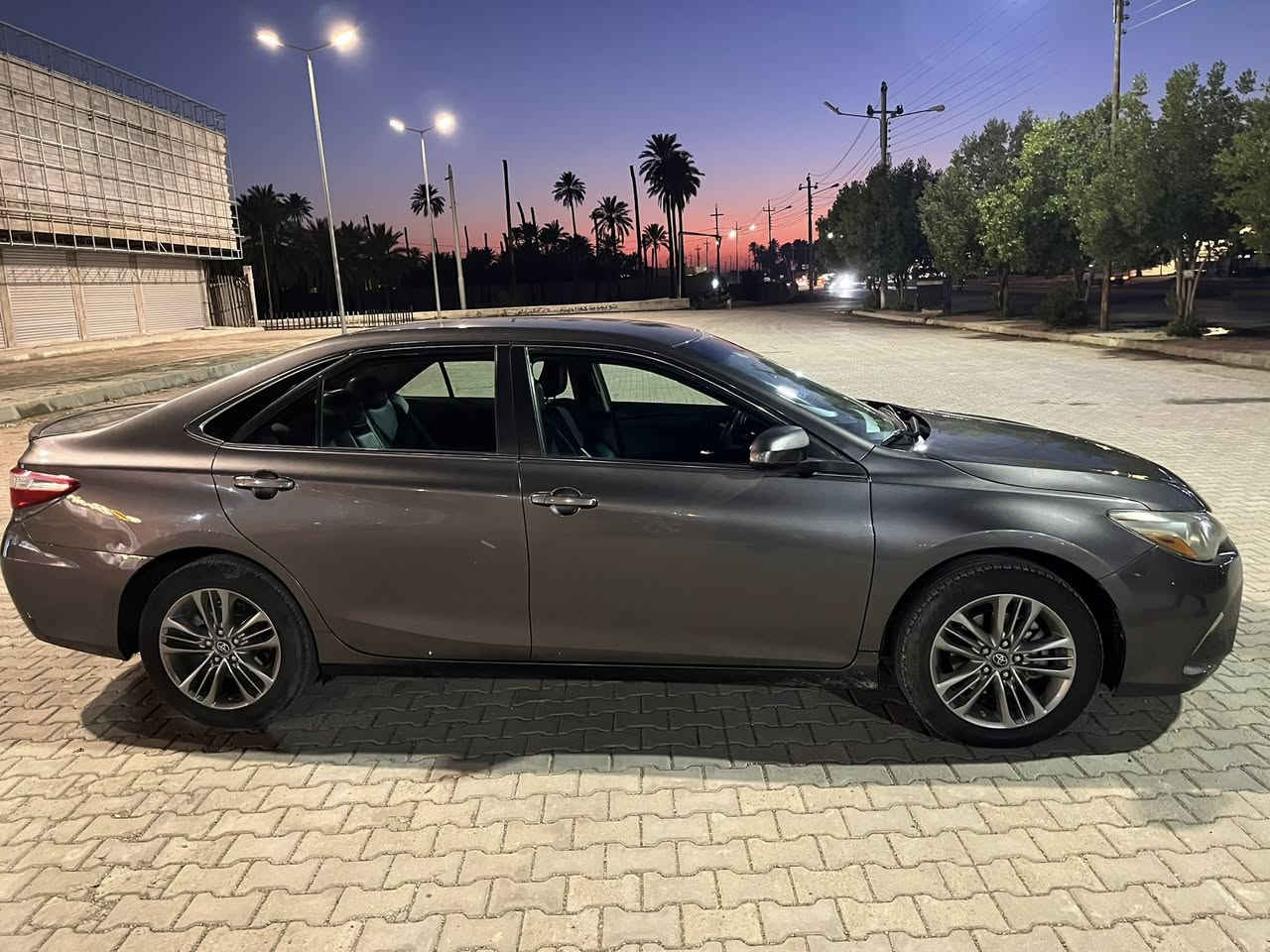 كامري 2017 SE
حادث جاملغ وبونيد 

بدون دواخل وشواصي 

رقم سليمانيه الجديد 

ماشية 70 الف كيلو متر 

رقم الشاصي مرفق 

صورة السونار مرفق 

السعر 150

***********
