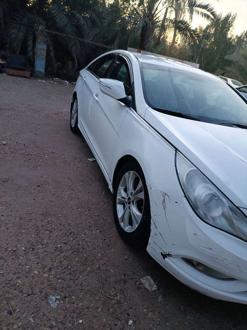 سـلام عليكم 
سعر مناسب جدن 
سـوناتا 2013 خليجي 
مكينه 2400 دوش 
كشن كهربائي شفتات ستيرن 
تحكم ستيرن جهتين 
حساسات خلفيه 
  تبريد قتعتين 
رقم بغداد مشروع وطني 
مكينه وكير خير من الله 
بيه طخه جهت العبري وبدل جاملغ والباب العبري صبغ 
وباردات بصيطه 

كير مكينه حداديه تخم تاير تبريد 
جاهزه 

السعر 110
 وماكو هيج اسعار بس محتاج 

مكاني النجف المناذره
*********** النجف, العراق
