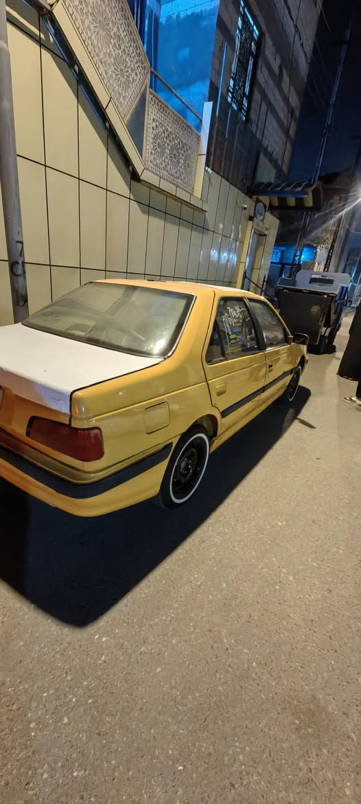 بيجو بارص 2015 مكينه وكير جدد تبريد تخم تاير حداده جديده البدي شوف العين علما ان البدي مكفول من ضربة وتبديل مصفره هيئه وغرامات وسنويه منتهيه تحويل مباشر بيع مستعجل عدنه ضرف مكلف بنشر ***********  سعره 31 ورقه مكاني بلبصرة بلقبلة
