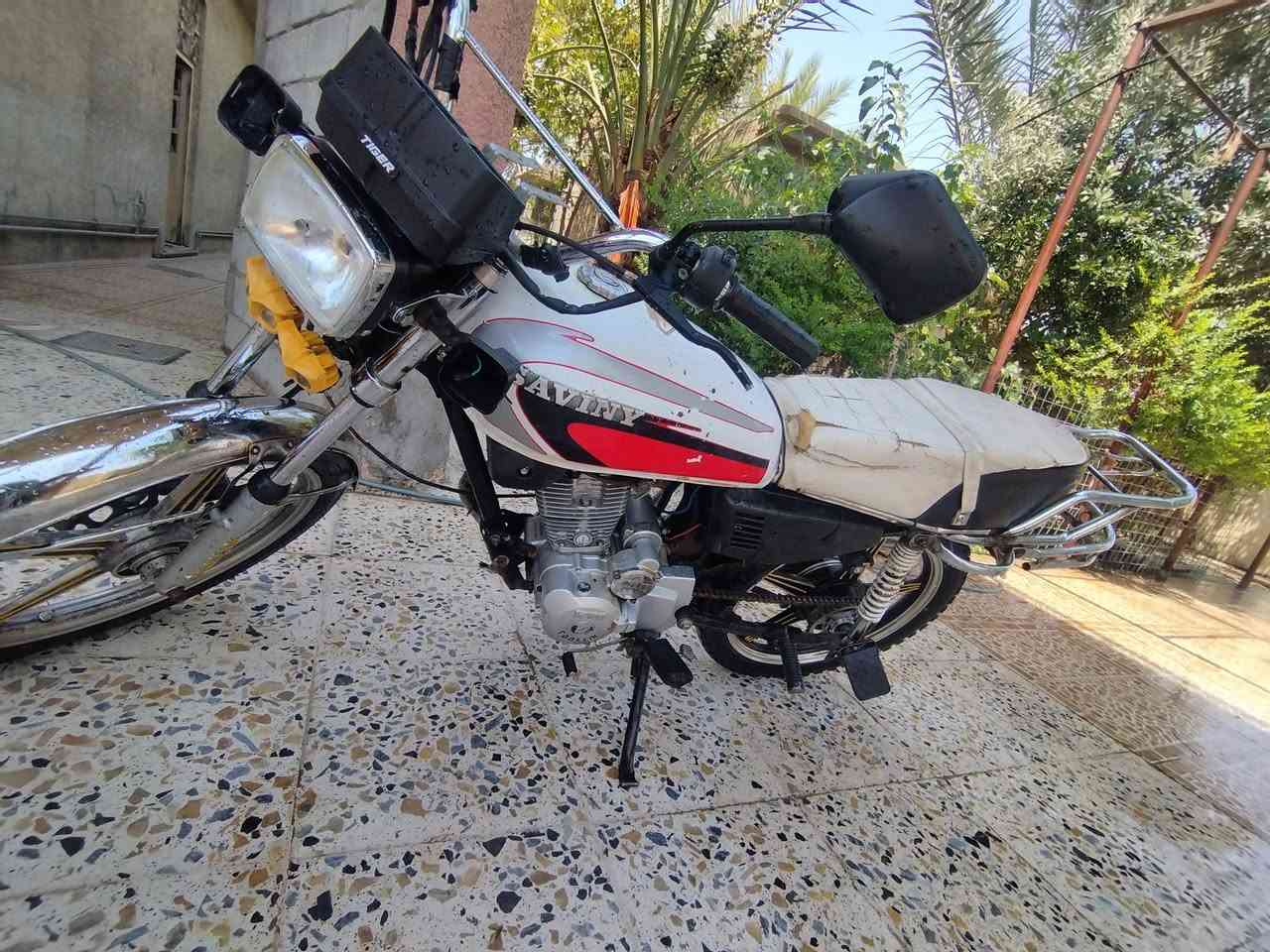 سلام عليكم
دراجه سيفان للبيع 
مكينه مكفوله من التنقيص و الاتبخير 
كهربائيات شغاله سلف وهندر 
تايرات جدد اوراق كاملة 
السعر 335وبيها مجال 
بعقوبة حي المعلمين 
***********
