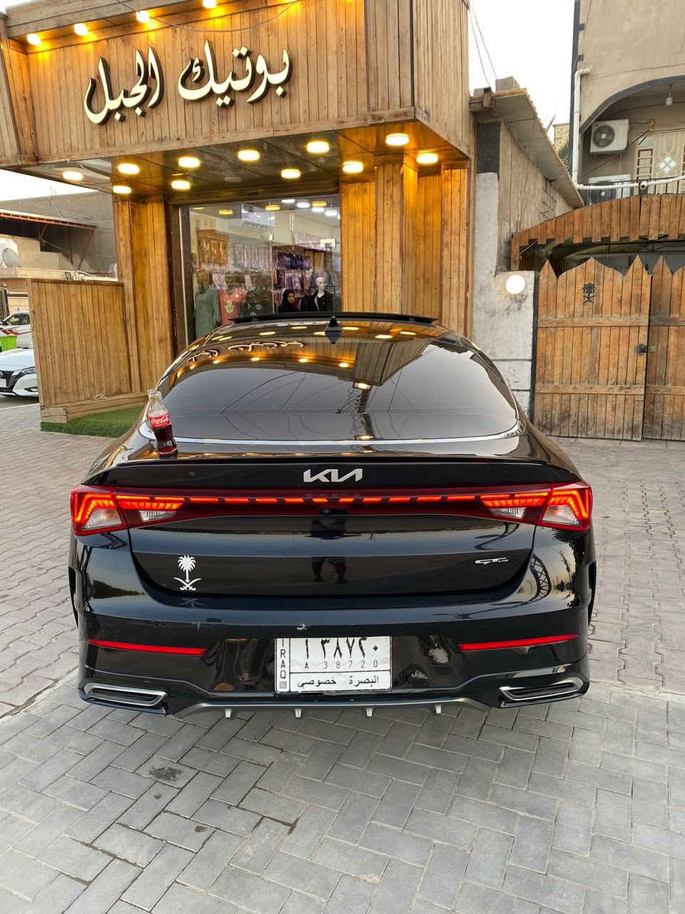 السلام عليكم
كي فايف k5 موديل 22 جيتي لاين Gtlin
 محرك 1600 تيربو 
فول مواصفات لون اسود وارد امريكي 
حادث؟ (بنيد وجاملغ امامي بي شبر بارد )
سياره جاهزه حساسات وكامرات وبيها هواي مواصفات رقم الدولي الجديد شديت كملتها بصره حره ب اسمي تحويل ثاني يوم 
السعر (165) بيها مجال حك الجيه

***********
