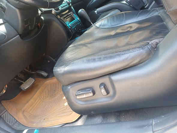 فول مواصفات كصتين
محرك كير تبريد كفاله
سنويه ورقم وهزه جديد
اشاير بل مري وشفط
خمس بصمات 
كشنات جلد وكهرباء 
شفتات ستيرن 
كامره وشاشه 
سلايت فتحه
منضومه صوت فول 
السعر 48 بيها مجال 
سياره جانيه صار ٢سنتين 
***********
