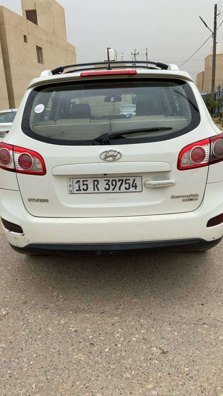 السلام عليكم ورحمة الله...
سنتاڤيا ٢٠١٠ خليجي شكل ٢٠١١ بيها رش حزام بدون دواخل أثر شخوط وضربة خفيفة بچم محرك ٢٧٠٠، ٦ سلندر رقم دولي بأسمي..
السعر ١٢٠$
الناصرية/ الشطرة
***********
