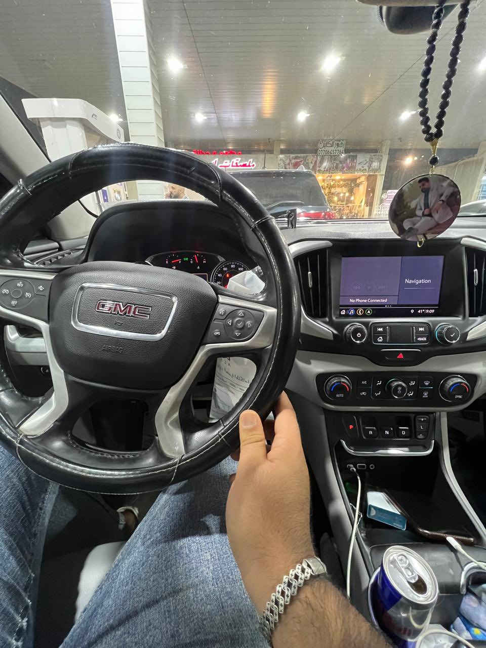 تيران 2020  SLE رقم بصرة شبه مميز بأسمي
فول مواصفات فتحة السقف
تقريرها غرق وبالعراق صارت بيها ضربة بالصندوق 
ماشية 140الف كيلو فقط 
المكان البصرة شط العرب / السعر $190 وبيها مجال
 0771 496 3871
***********
