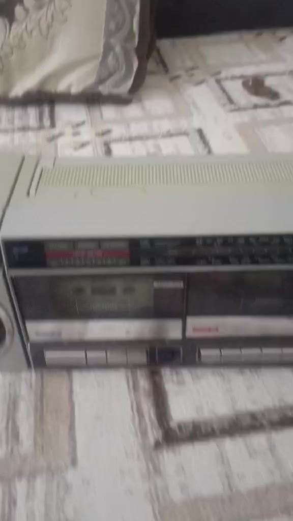 مسجل سانيو دبل كاسيت  التفاصيل داخل الفديو السعر 35الف قفله بدون عمله  الاتصال على الرقم ***********
