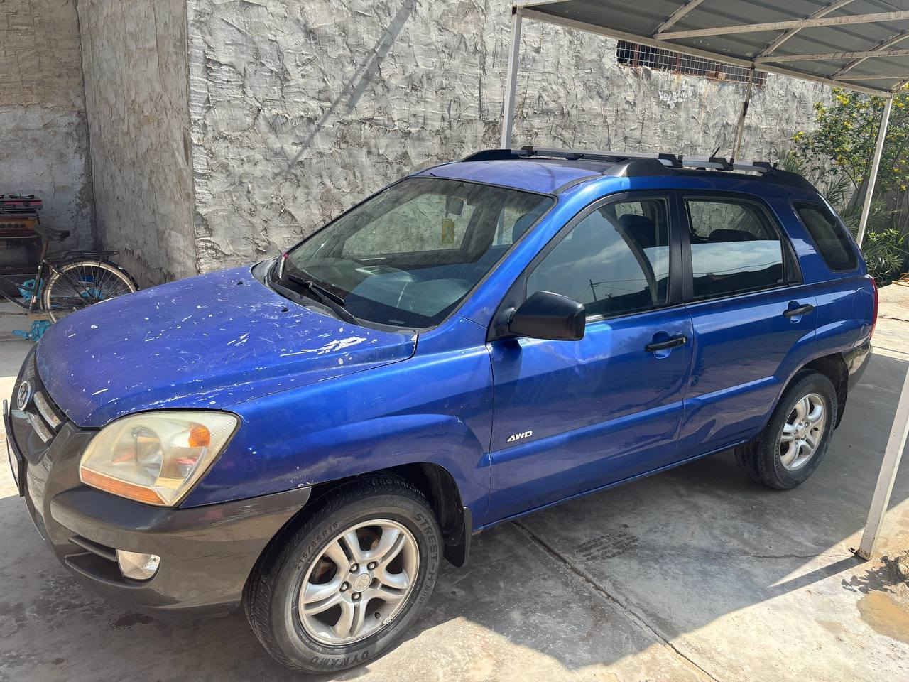 السلام عليكم 
سبورتج 2007 وارد امريكي السياره جاهزة من كلشي 
باسمي مداور بنفس اليوم شرط 
بيها صبغ بالجاملغات الاماميه من أمريكا يعني بدون ضربه 
المكينه بيها بخار 
السعر 97 وبيها مجال للشراي 
للاستفسار ***********
العنوان النجف الاشرف قضاء المناذرة
