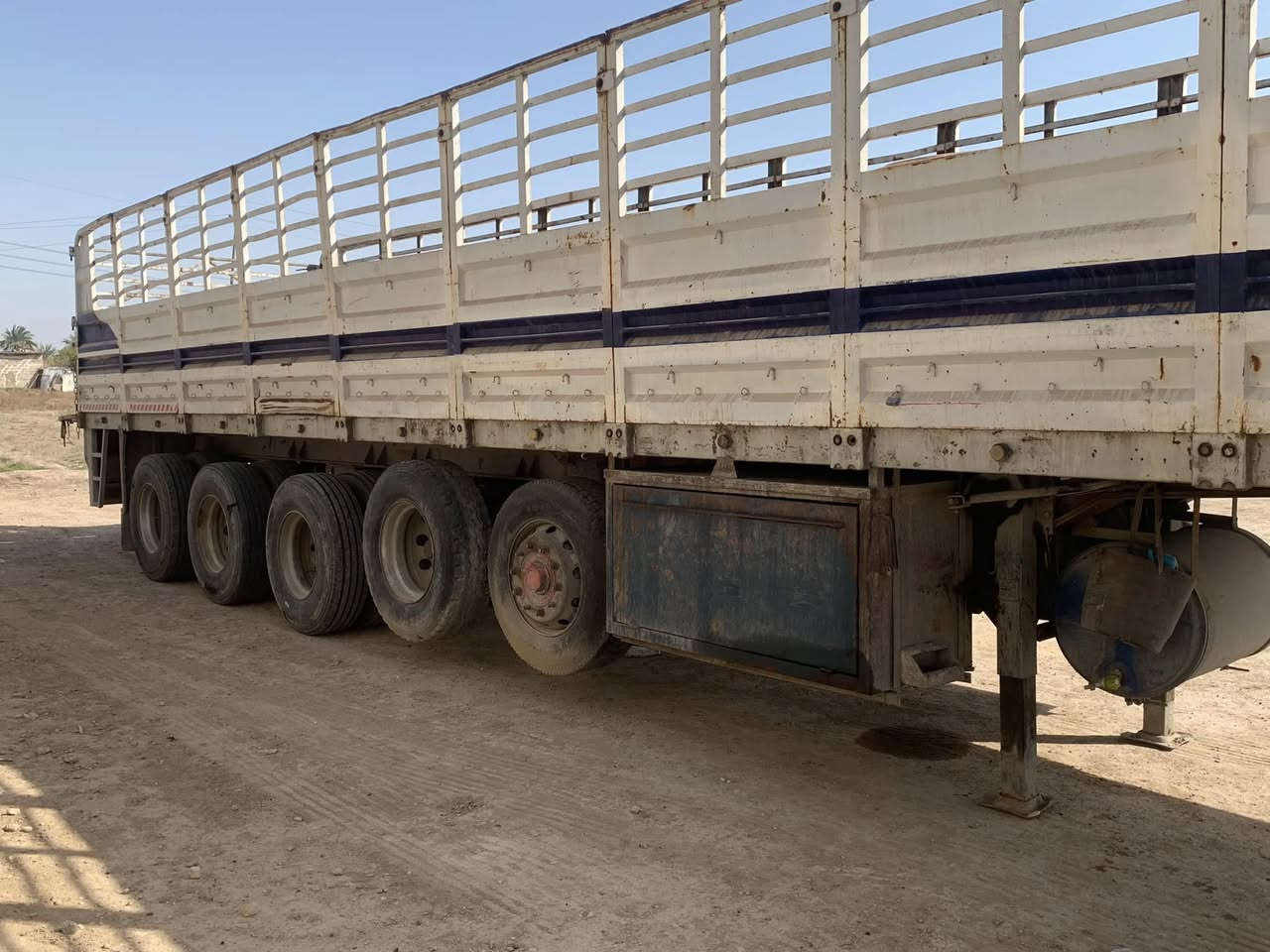 أسلام عليكم   عربانه اوربيه طول ١٣ و ٦٠ 
٥   دناكير ارتفاع أجناب ١٧٠ 
مكان أبوغريب 
واتساب ***********
