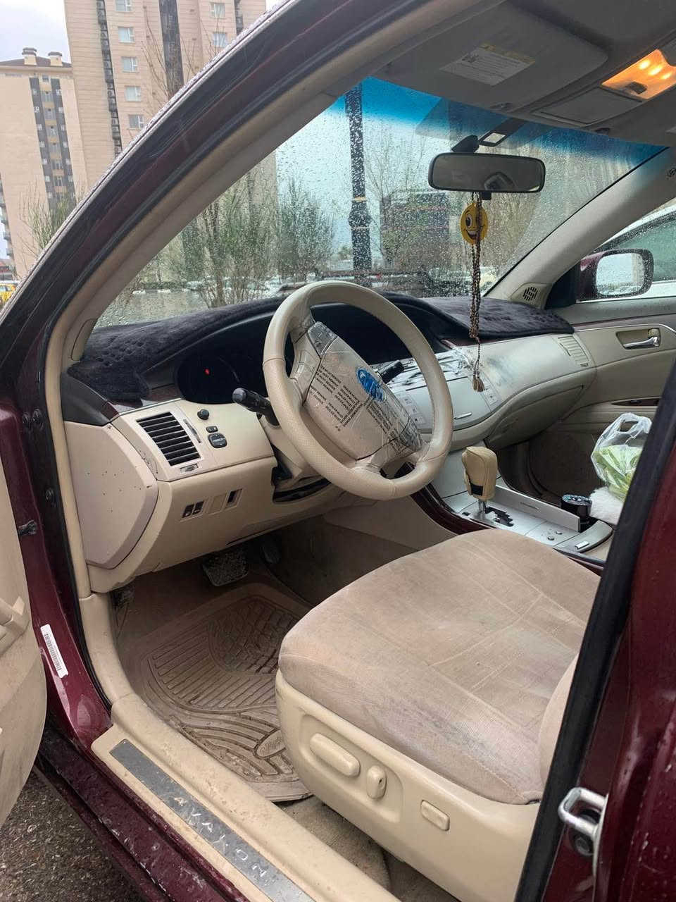 سڵاوتان لێبێت
 تۆیۆتە ئەڤەلۆن ٢٠٠٩ مووس
سەیارەکە هەتا بڵێ جوانە و بێ مەسرەفە
گێر و مەکینە و تەبرید بە شەرت
سەیارەکە ناو زەردە نە بەسمەیە نە سڵایت
چوار تایە و ویلی لۆکی لە ژێرە
سەیارەکە رەنگی مارۆنیە و زۆر جوانە و تایبەتە
سەیارەکە کارەبای و هەموو گیانی بە شەرت 
تەجیلی و سەوتی موکەبەرەی ڤۆلیومی سەر سوکان و ئەوانە بە شەرت 
سەیارەکە زۆر تازەیە ماڵی دۆستە

سعری ٧٥ وەرەقە و مەعامەلەیەکی برایانە 

گۆرینەوەش لەسەر دڵ گرتن 
*********** السليمانية, العراق
