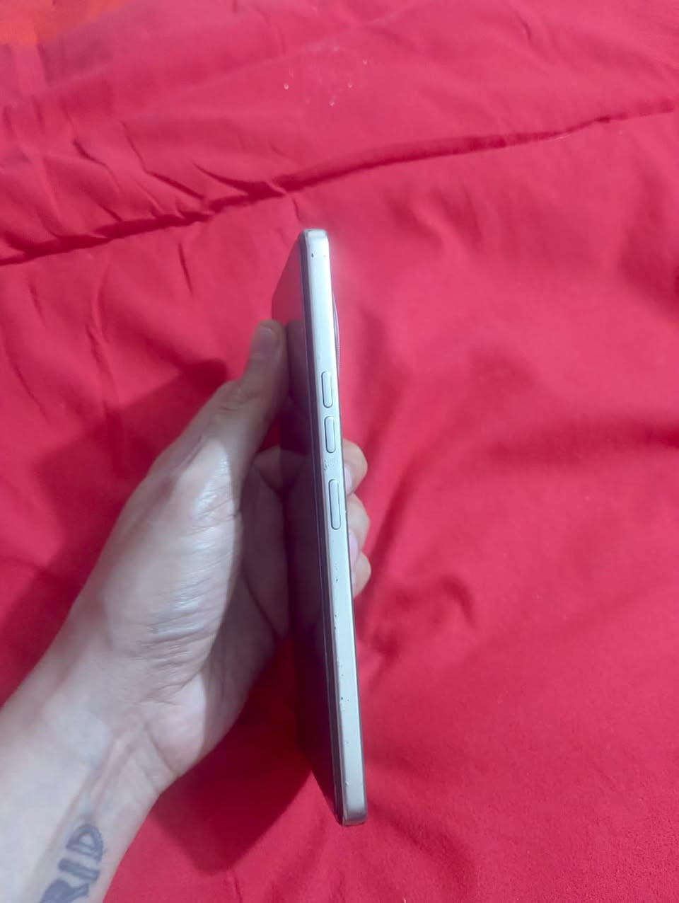 تكنو كامون 30 ذاكره 256 رام 16 شحن سريع 70 واط بصمه بلشاشه صوت ستيريو مراوس مكاني ابي غرق


**إذا كنت صاحب هذا الإعلان وتريد حذفه لأي سبب، رجاءا أرسل رسالة إلى الدعم الفني**