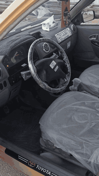 سلام عليكم سايبه ١٢ للبيع منغولي 
محرك وكير وكلج جدد
تبريد بي ليك تاتفئه شغال
كهرباياته كله شغاله
غرفته نضيفه كلش
شواصي نضيفه 
سياره بلاديه مابيه خياس وضربه مبين يم لايت 
هيئه وغرامات مصفره 
سياره جاهزه مال شغل 
مكاني بغداد الحريه 
هاتف ***********
السعر ٢٦ بيه مجال بسيط
