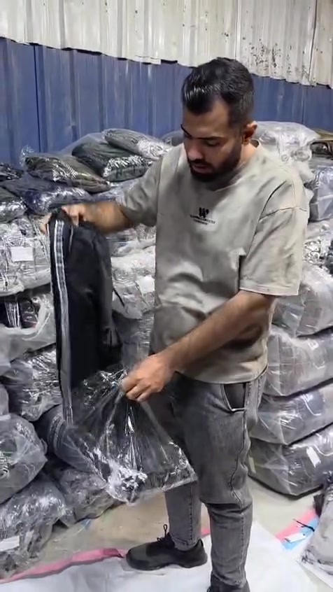 لحك الأسعار ب25 الدرزن وب27 الدرزن 
قياس نظامي الوان كاملة 
يوفر توصيل جميع أنحاء البلاد


**إذا كنت صاحب هذا الإعلان وتريد حذفه لأي سبب، رجاءا أرسل رسالة إلى الدعم الفني**