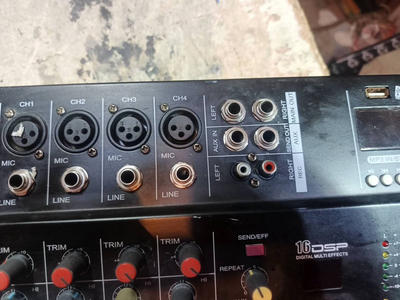 مكسر صوت للبيع ***********
