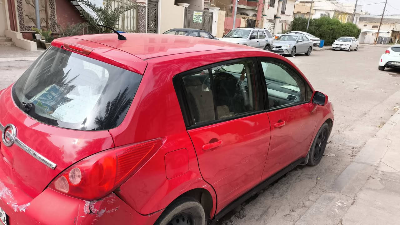 السلام عليكم
نيسان فيرسا 2010
سيارة نظيفة 
*********** واتساب 
مكان السيارة فلوجة
السعر 65 وبيها مجال بسيط
