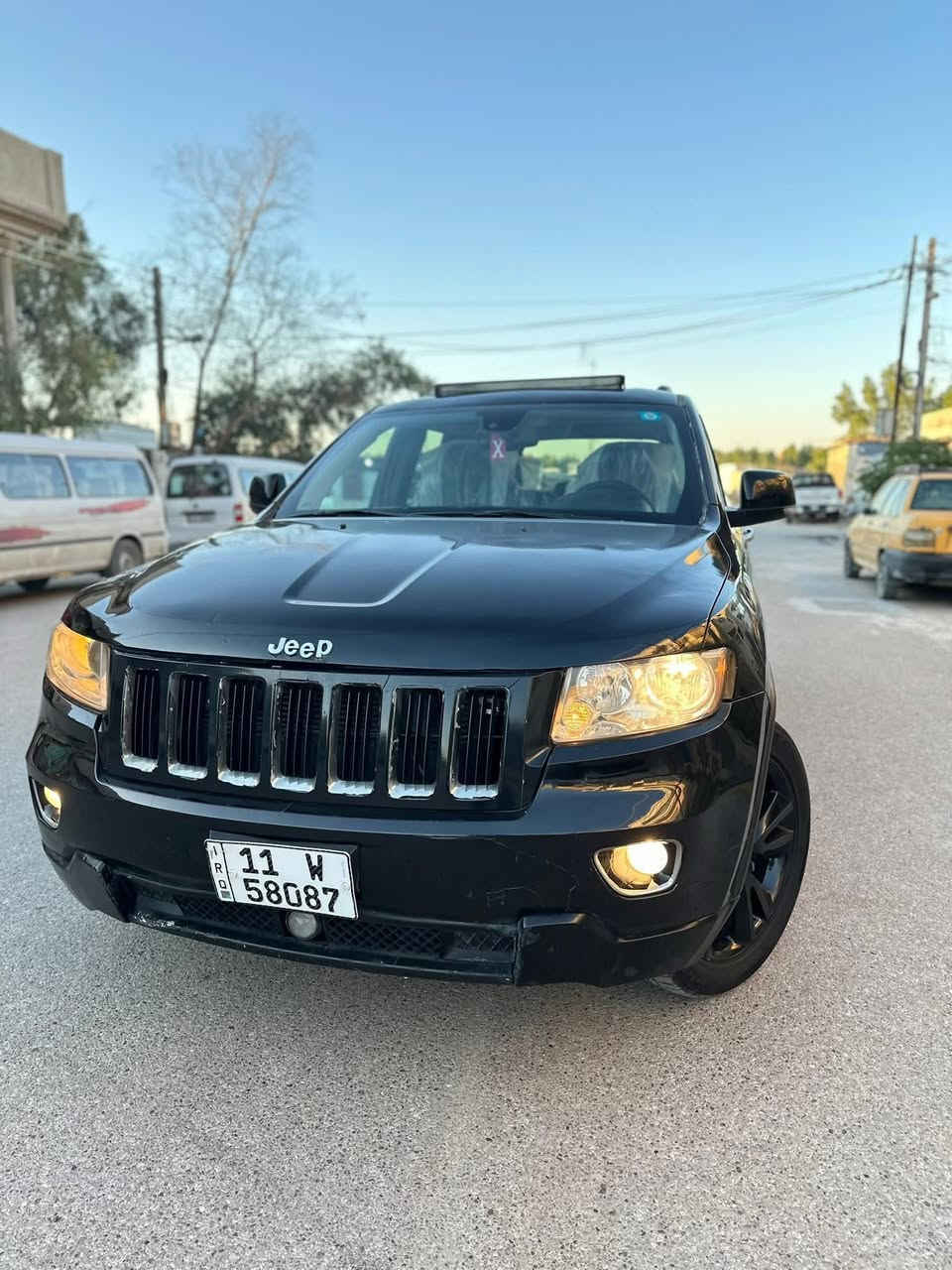 السلام عليكم وجمعة مباركة يارب
للبيع فقط 

جيب كراند شيروكي

فول مواصفات لمتد  موديل 2013 رقم بغداد دولي سنويه وهزه جدد

حادثها جاملغ امامي ايمن وبنيد ومصبوغه عام السياره 

السونار مرفق بالمنشور 

مواصفات 

1- بصمه تشغيل + بصمه أبواب 

2- بانوراما 

3-محرك 6 سلندر  3600

4- كراسي جلد + كهرباء 

5- شاشه + كامره 

6- تشغيل عن بعد

7- فور ويل 

تحويل ثاني يوم  رقم بغداد دولي

 مكاني بغداد / الكرخ

السعر. 127 $ وبيها مجال للشراي يشلع عيوني 

رقمي ***********
