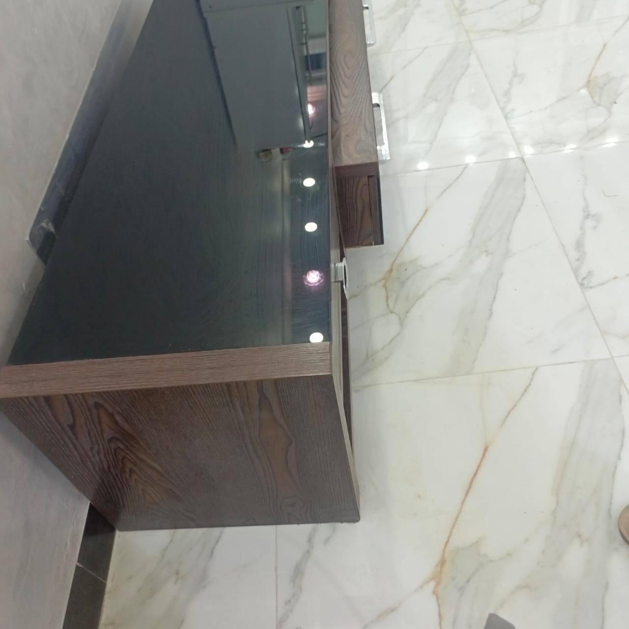 ميز بلازمه للبيع سعره 75 وبي مجال والبرده 3قطع سعره 35


**إذا كنت صاحب هذا الإعلان وتريد حذفه لأي سبب، رجاءا أرسل رسالة إلى الدعم الفني**