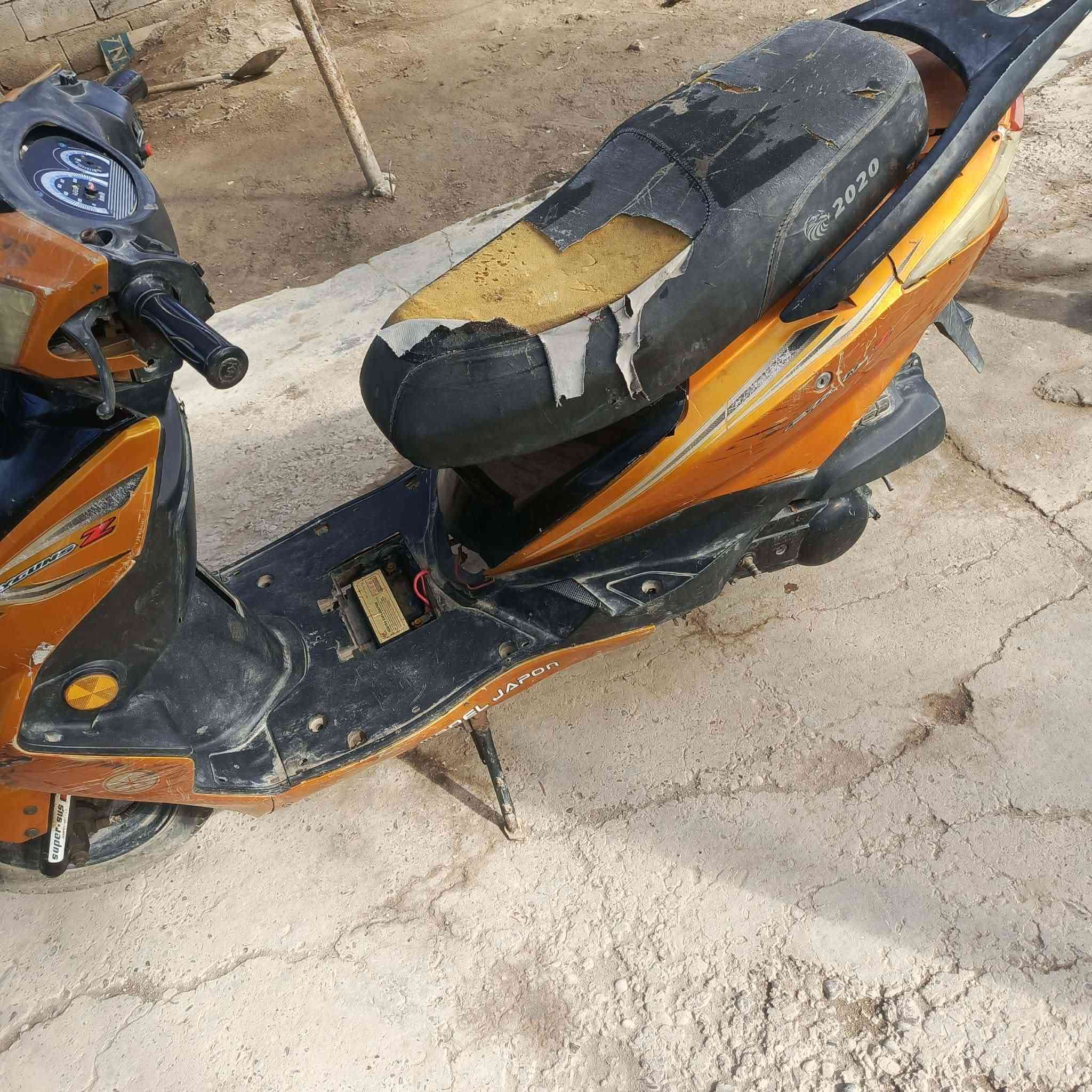 السلام عليكم  شباب اني مكلف بل نشر سكنس للبيع قفل 150 مكاني خان بني سعد هاذ رقم صاحبهاا ***********
