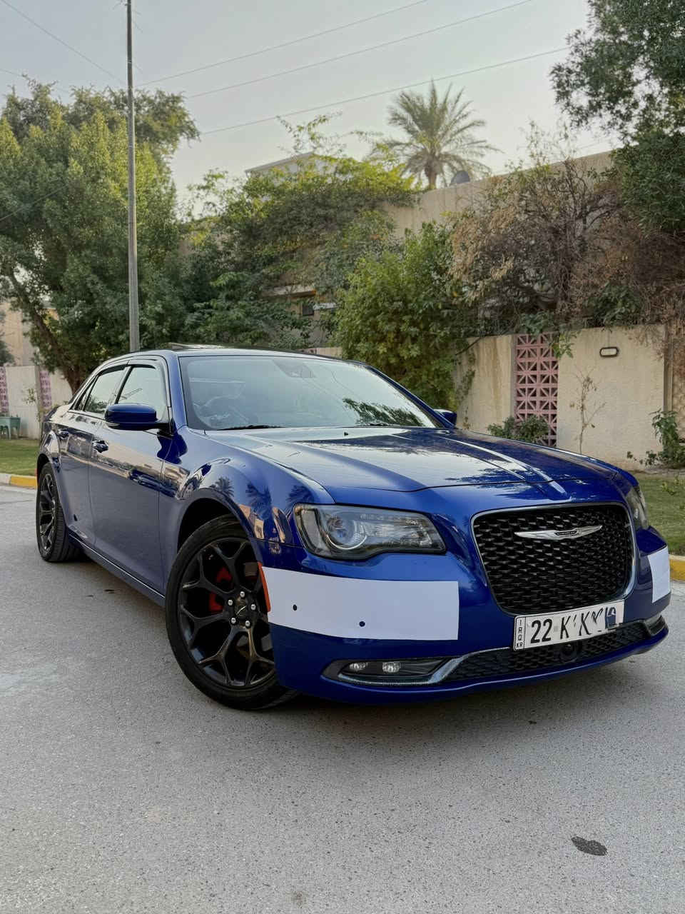 السلام عليكم 
أوباما كرايسلر 2021  S.    وكالة هارلم كفاله عامه من صبغ وبارد وتبديل وفتح كفاله حتى الدعاميات فول مواصفات كلشي لبالك بيها اعلى مواصفات

المواصفات :

بانوراما 
داخل كشنات ملكي ( اوف وايت)
١- برده خلفيه كهرباء
+مري قلاب
لايت دايمنك( عدسة متحركة)
سكليتر+بريك كهرباء متحرك
٢-  رادار مع مانع تصادم 
٣- تشغيل هن بعد
٤- مقاعد امامية تدفئة تبريد
٥- كلاصات حار بارد
٦- دمام خلفي  
٧- اشاير بالمري 
٨- هيتر مري 
٩- كشنات كهرباء 
١٠- كشنات حضن 
١١- تو ويل 
١٢- محرك 3.6
١٣- گير  S 
١٤- نضام ملاحه 
١٥- تشغيل عن بعد 
١٦- حساسات امامية حساسات خلفي 
١٧- ويل عشرين بلادي 
١٨- شفتات ستيرن
١٩- مثبت سرعه  
٢٠- نضام تزحلق 
٢١- نضام gbs
٢٢- كشنات حفر S 
٢٣- كامرة خلفية دوارة
٢٤- سستم صوت كامل مع دمام خلفي
٢٥ - رادار خلفي 
٢٦- مرايا رادار مع ترحيب متحسسة للاضاءة (نقطة عمياء)
٢٧ - شاشا ابل كار بلي 
٢٨- خزن ميموري
٢٩- ستيرن كهرباء 
٣٠- سترين تدفئة
تدفئة كشن خلفي
شفتات ستيرن 
دخول ذكي 
 وبقية المواصفات معروفه مايحتاج اذكرهن السياره بأسمي 
***********
