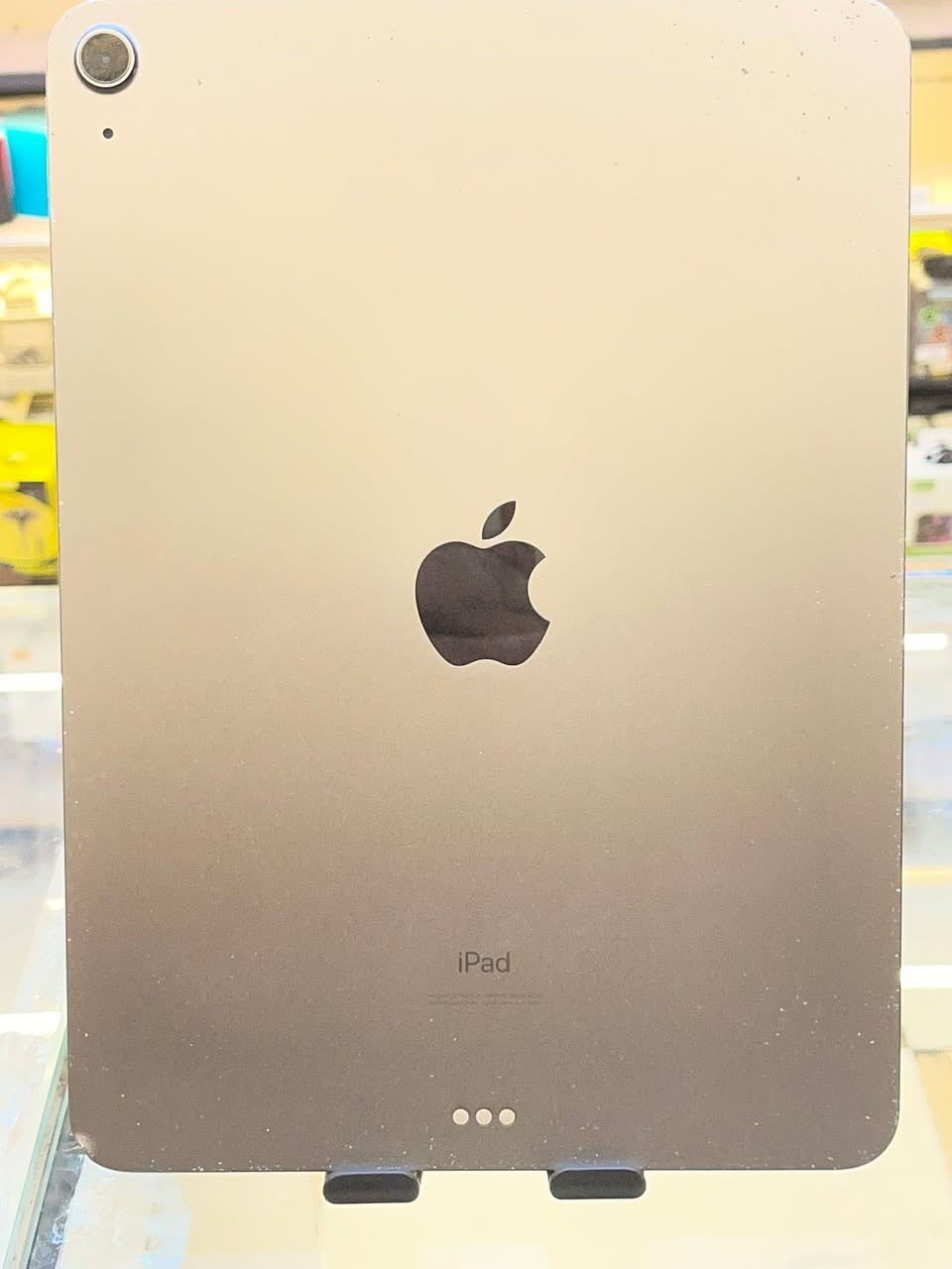 ‏سلام عليكم iPad Air 4
بي فطور بل كلاس ذاكره. 64  اعتقد يشغل 90 فريم وهاي الصوره ونضافه. السعر 200 وبي مجال. بصيط العنوان. بغداد باب المعضم توصيل ماعندي شراي يتصل /***********
