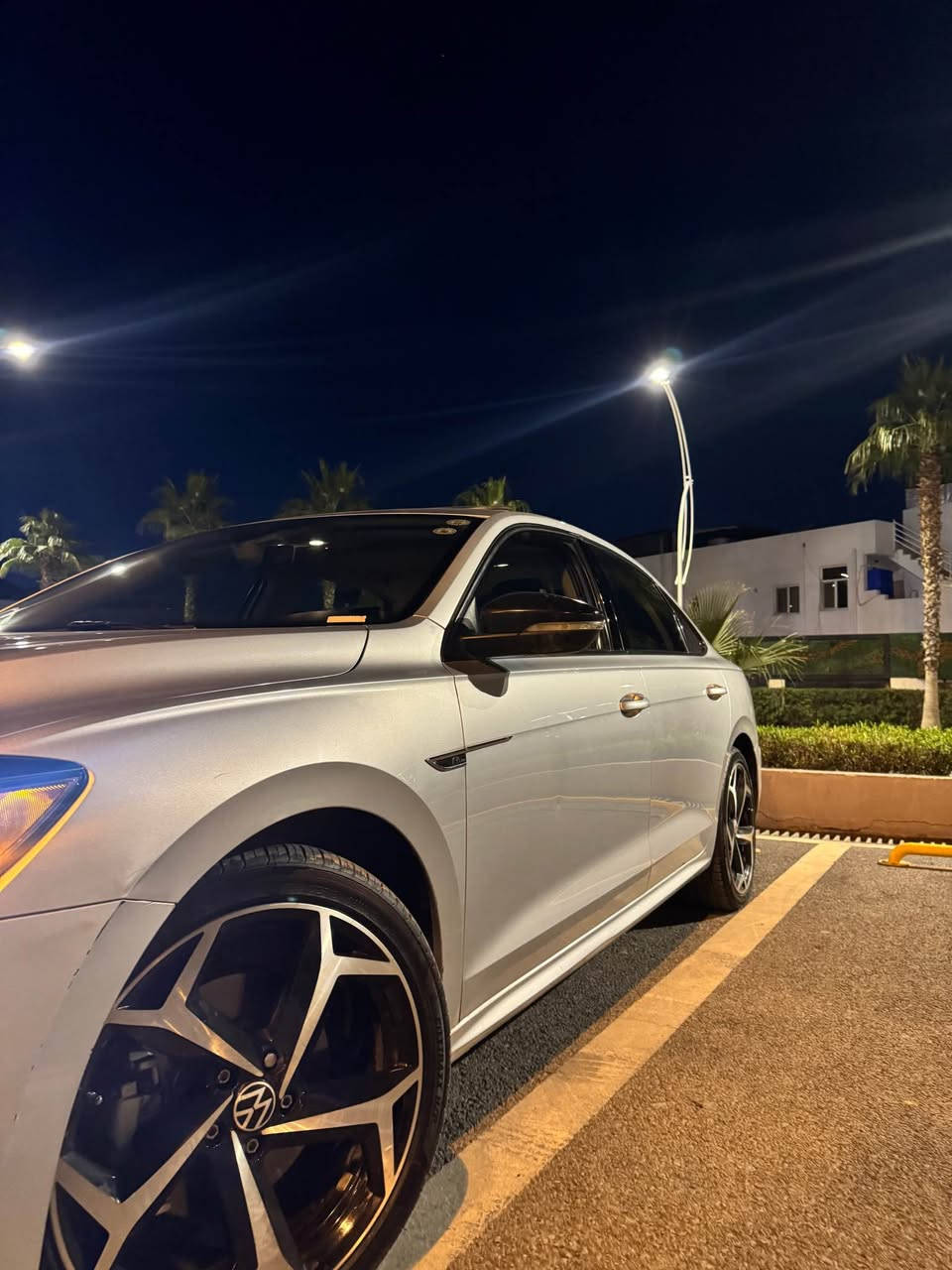 ڤؤلگسواگن پاسات ٢٠٢٠ Rline ٢ پارچه بي ژورئ بي ئيرباگ مالي دؤسته فول مواسةفاته لة هةوليره هزه نويه سةنةوي نويه ژم *********** أربيل, العراق
