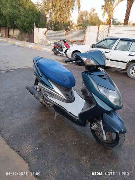 سلام عليكم سكنس فحل ياباني خطين نوزل محرك ممدود على درنفيس دراجة خير من اللة تجي تشغل وتطلع باي وقت ترايك وين ميعجبك اشاير شغالة دبل اشارة عالي ناصي دراجة حلوة السعر 600 وبيهة مجال  مكاني بغداد الحسينية مال راشدية رقم اتصال ***********
وتساب ***********
