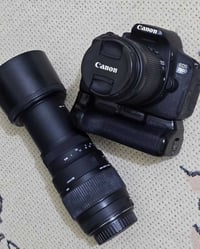 كانون 700D • سيجما 70-300مم • مقبض بطارية